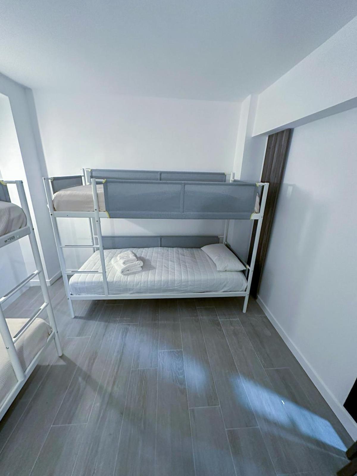 Zur Boutique Hostel Fuengirola Exterior photo