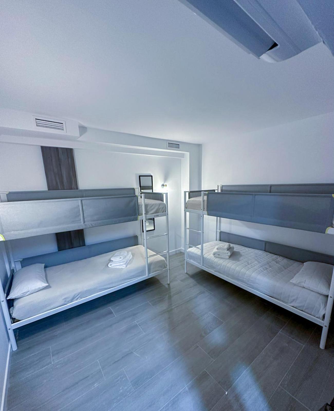 Zur Boutique Hostel Fuengirola Exterior photo