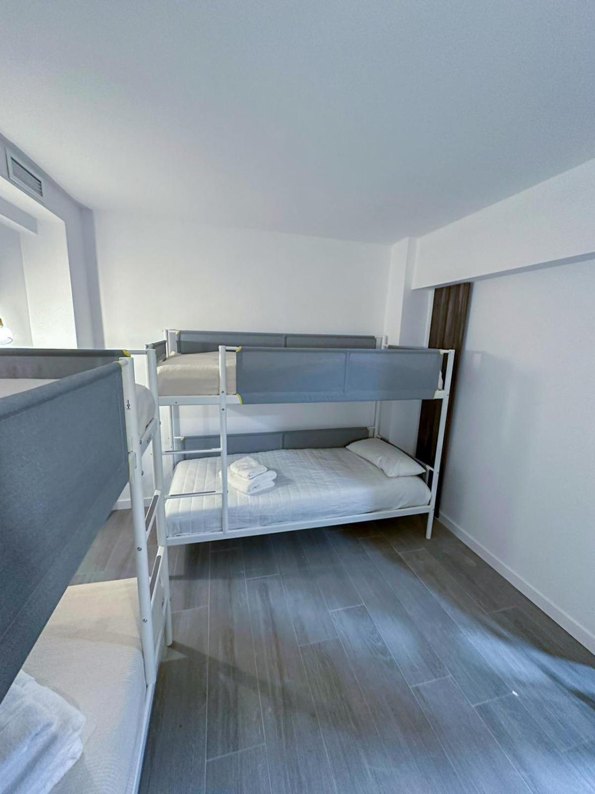 Zur Boutique Hostel Fuengirola Exterior photo