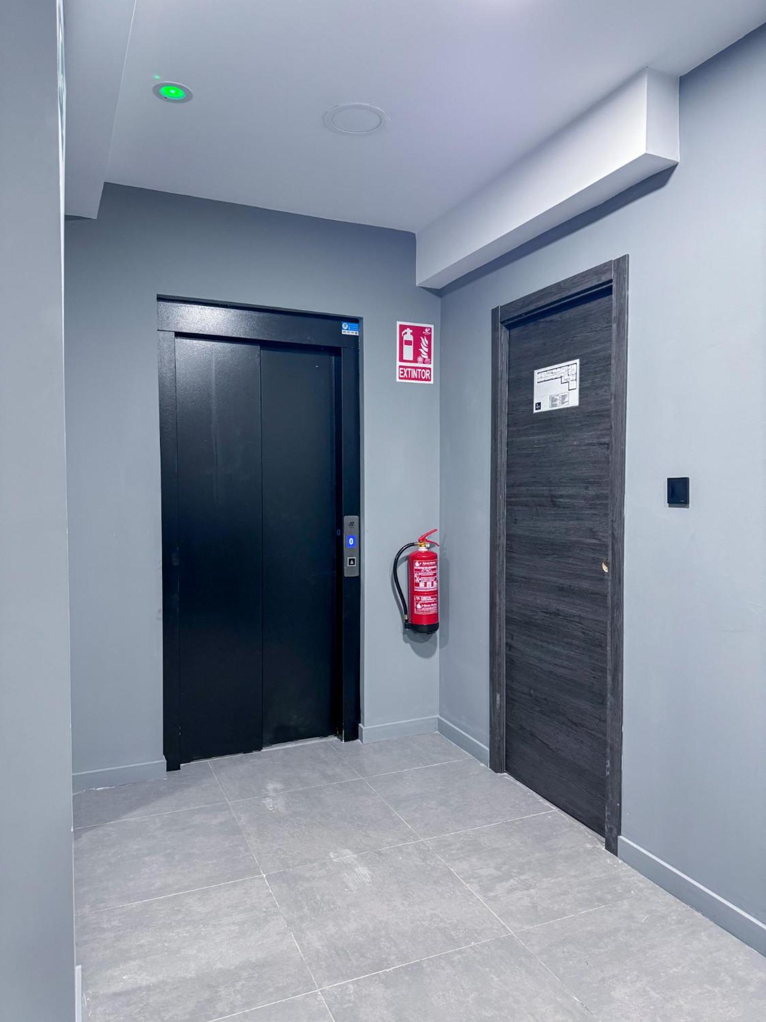 Zur Boutique Hostel Fuengirola Exterior photo